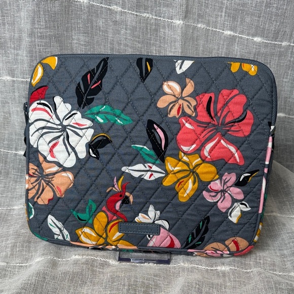 Vera Bradley Coastal Paradise Pattern Tablet Protection Zippered Case NWOT - Picture 2 of 13